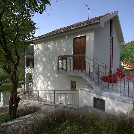 Apartment Honey And Milk Vrdnik Zewnętrze zdjęcie